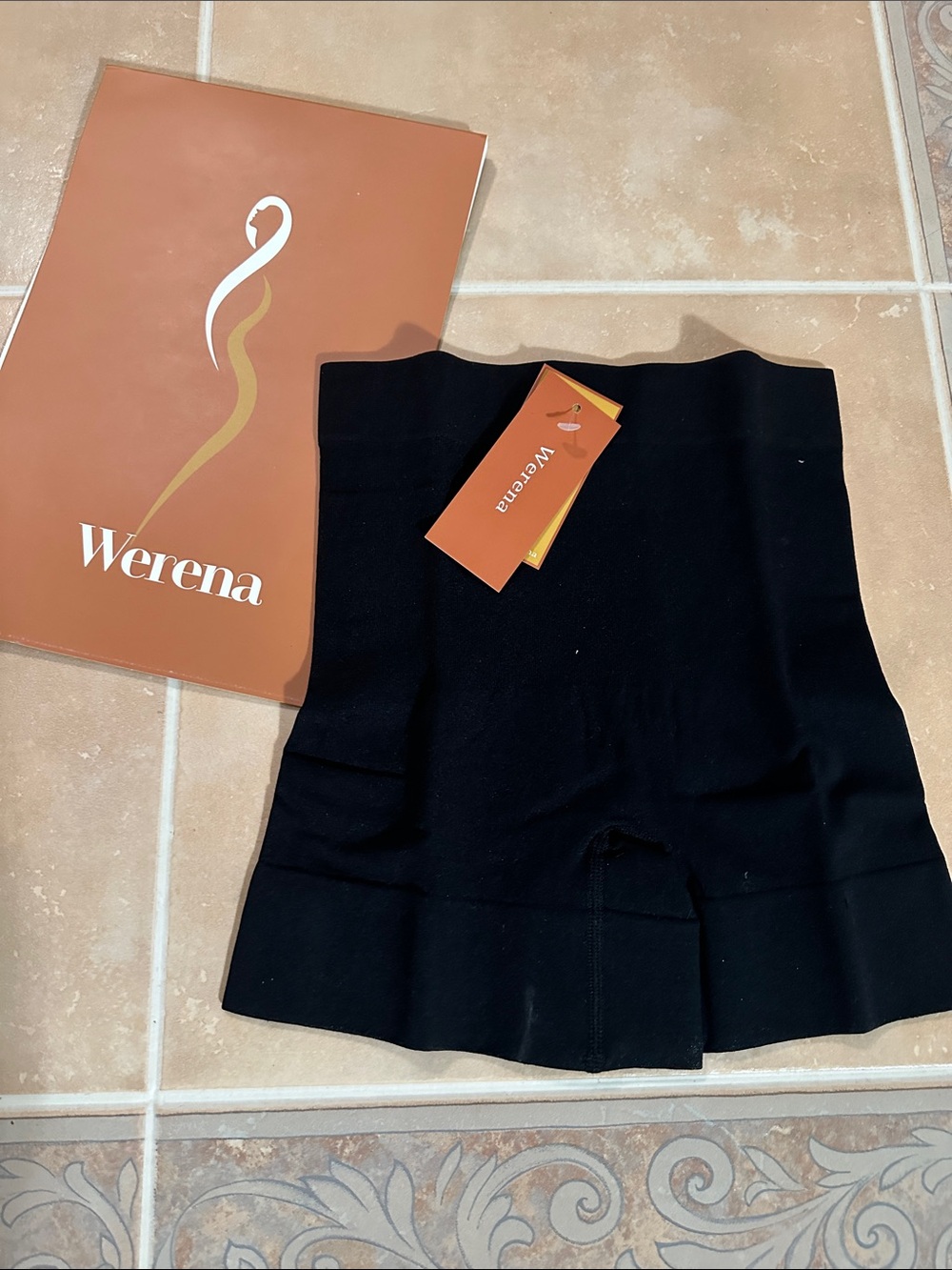 Werena Women's Black Bike Shorts - Seamless Stretch
